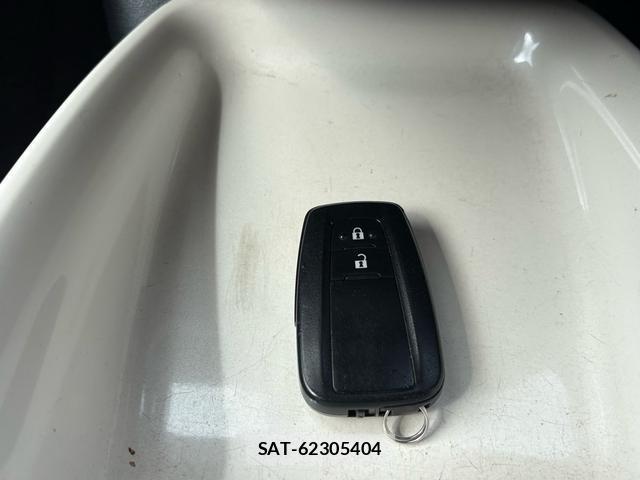 Toyota PRIUS 2016-07 8812503-15