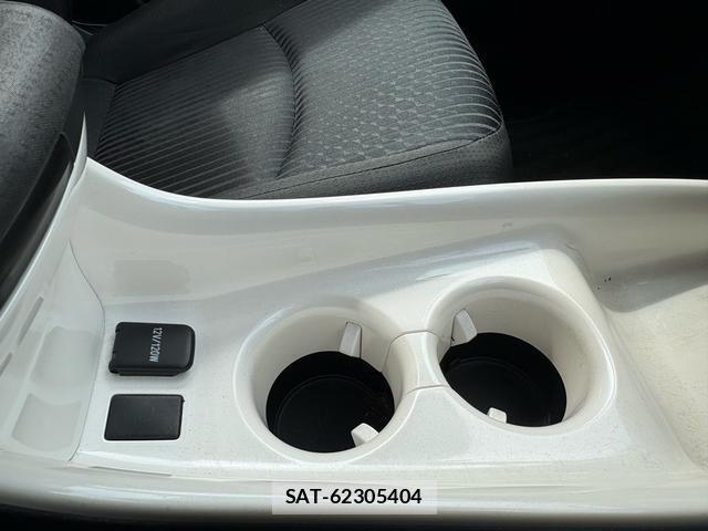 Toyota PRIUS 2016-07 8812503-17