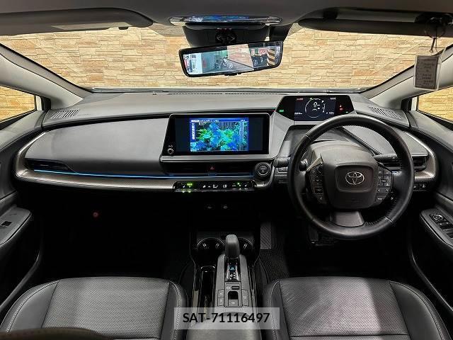 Toyota PRIUS 2023-06 8812771-1
