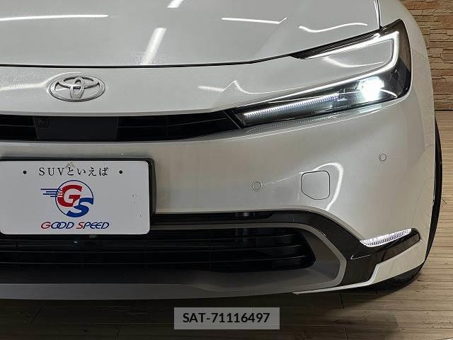 Toyota PRIUS 2023-06 8812771-19