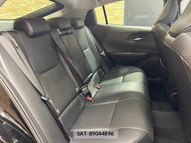 Toyota PRIUS 2023-08 8812772-11