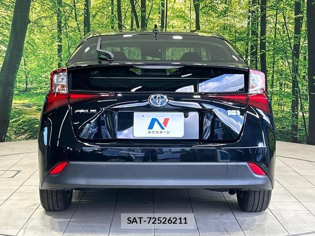 Toyota PRIUS 2019-08 8812779-12
