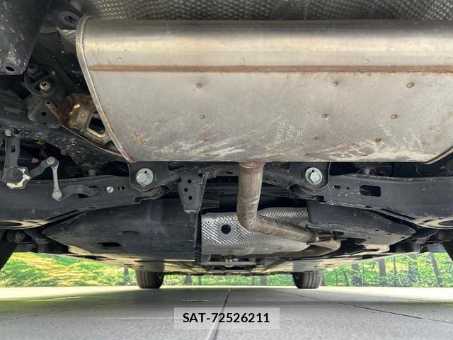 Toyota PRIUS 2019-08 8812779-16