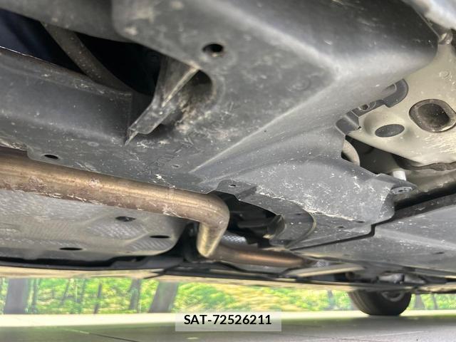 Toyota PRIUS 2019-08 8812779-18