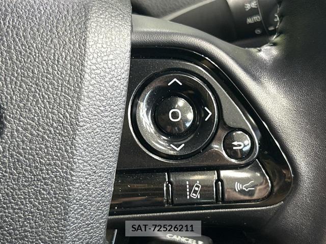 Toyota PRIUS 2019-08 8812779-4