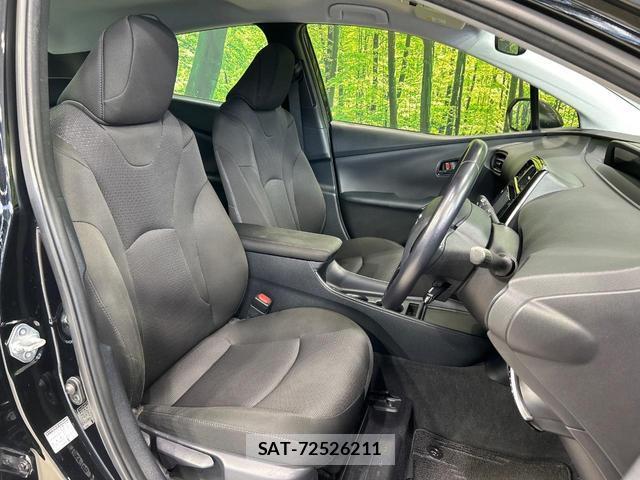 Toyota PRIUS 2019-08 8812779-7