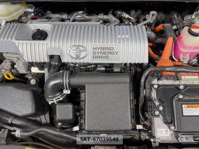 Toyota PRIUS 2015-02 8812921-17