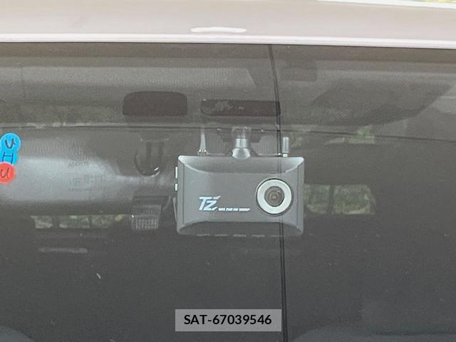 Toyota PRIUS 2015-02 8812921-4