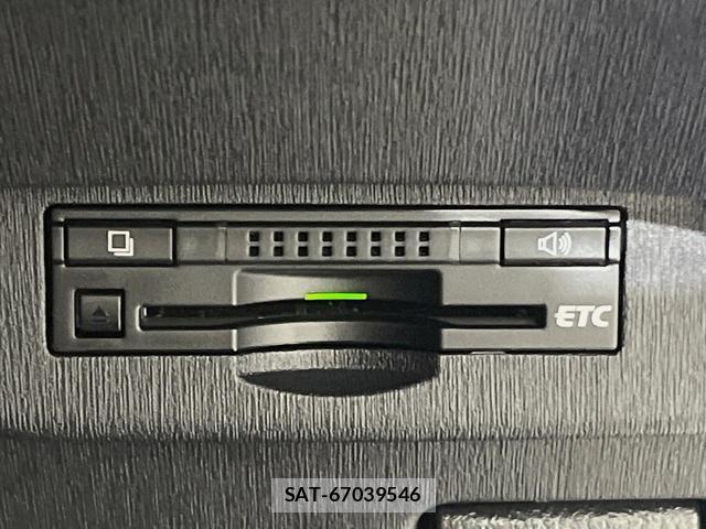 Toyota PRIUS 2015-02 8812921-6