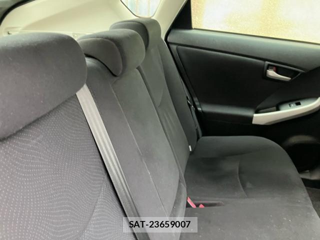 Toyota PRIUS 2012-06 8812948-6