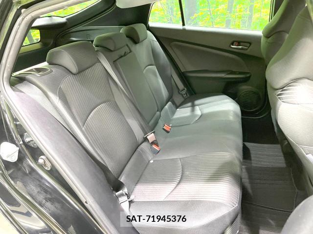 Toyota PRIUS 2019-01 8813175-9