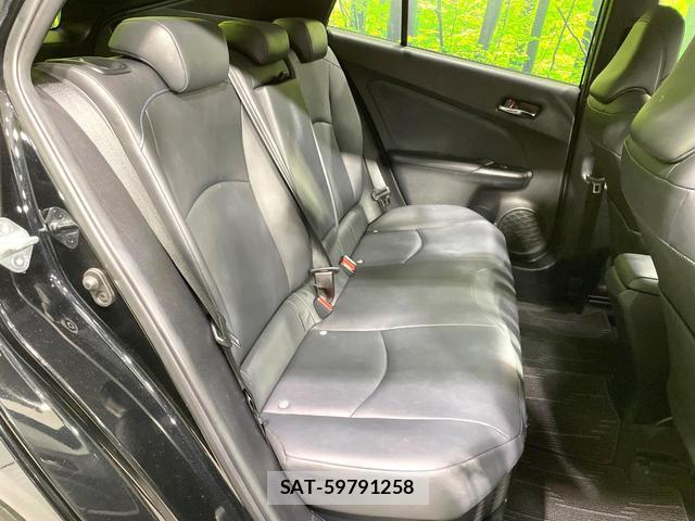 Toyota PRIUS 2016-09 8813190-10