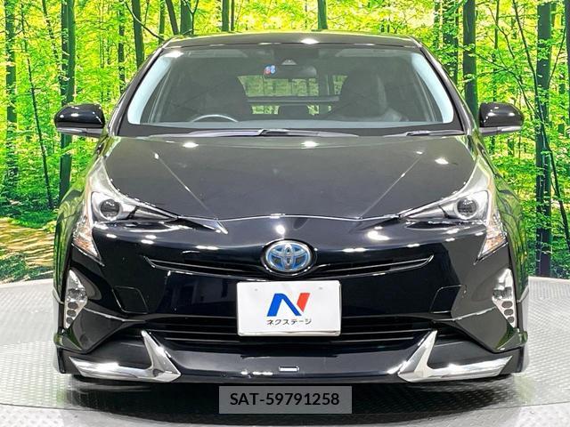 Toyota PRIUS 2016-09 8813190-15