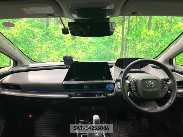 Toyota PRIUS 2025-04 8813202-1