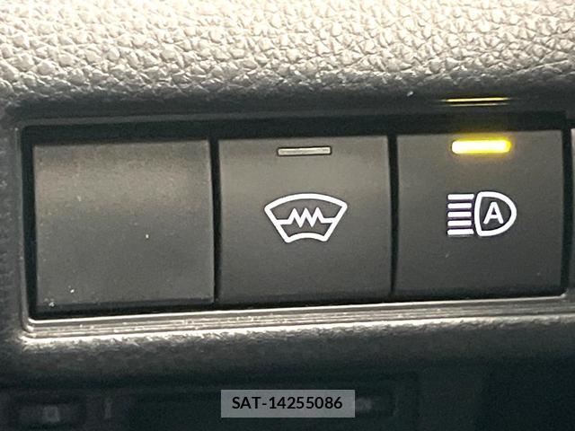 Toyota PRIUS 2025-04 8813202-5