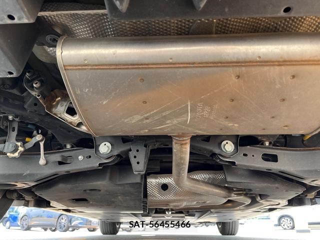 Toyota PRIUS 2016-07 8813232-18