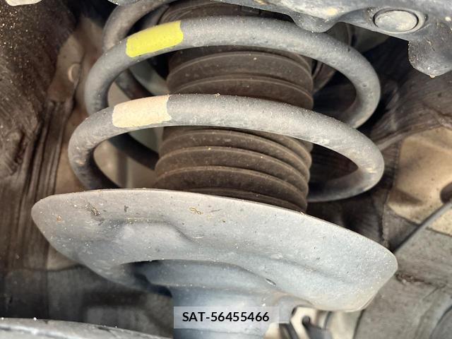 Toyota PRIUS 2016-07 8813232-19