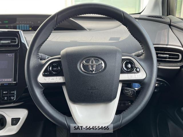Toyota PRIUS 2016-07 8813232-7