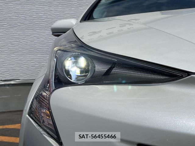 Toyota PRIUS 2016-07 8813232-8