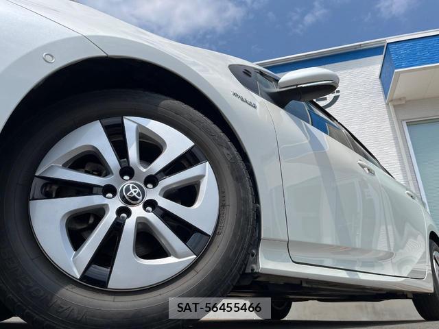 Toyota PRIUS 2016-07 8813232-9