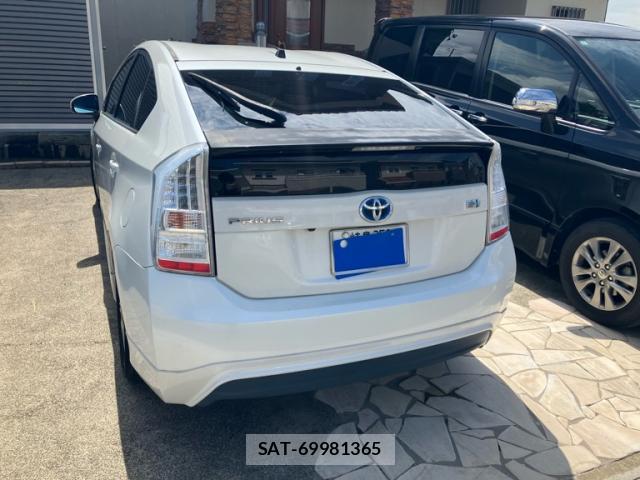 Toyota PRIUS 2010-07 8813263-2