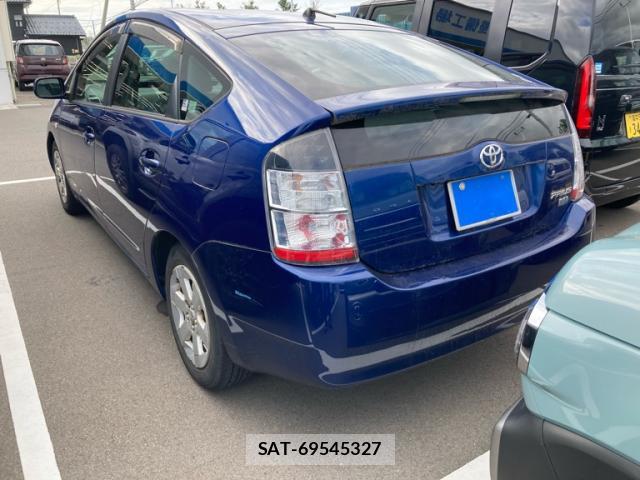 Toyota PRIUS 2005-09 8813327-12