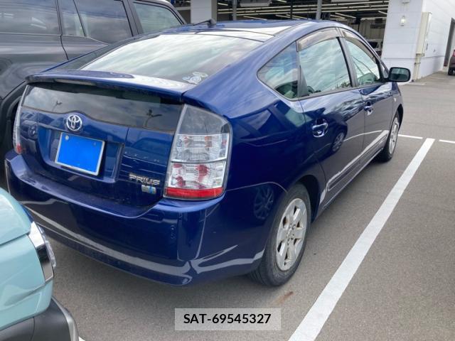 Toyota PRIUS 2005-09 8813327-3
