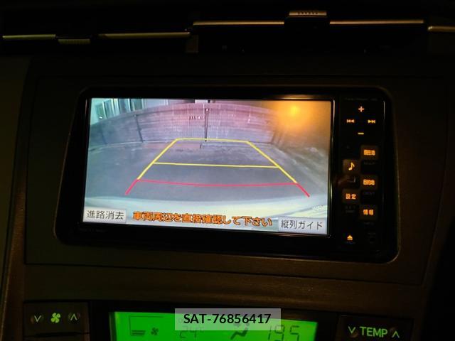 Toyota PRIUS 2010-08 8813329-11