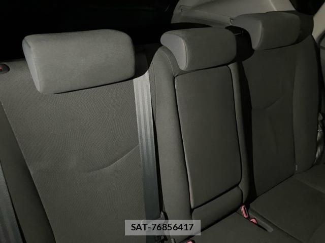 Toyota PRIUS 2010-08 8813329-17