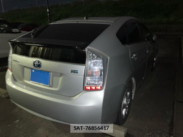 Toyota PRIUS 2010-08 8813329-2