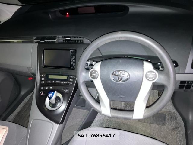 Toyota PRIUS 2010-08 8813329-4