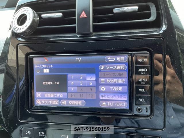 Toyota PRIUS 2017-08 8813343-11