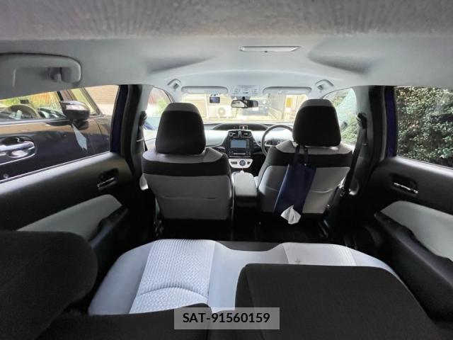 Toyota PRIUS 2017-08 8813343-13