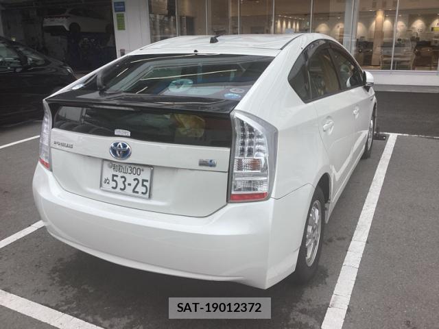 Toyota PRIUS 2009-08 8813387-1