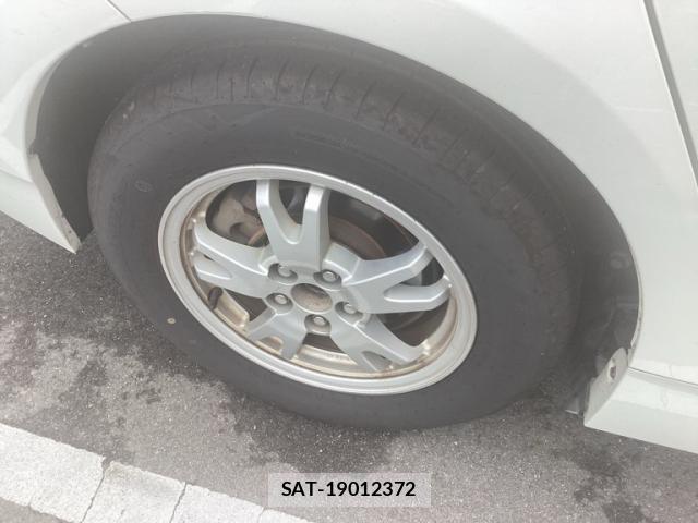 Toyota PRIUS 2009-08 8813387-12