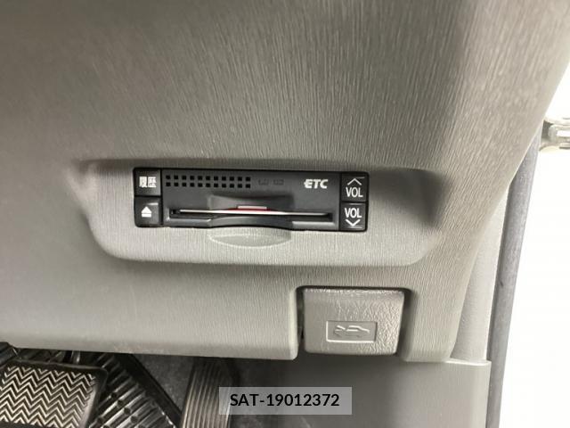 Toyota PRIUS 2009-08 8813387-9