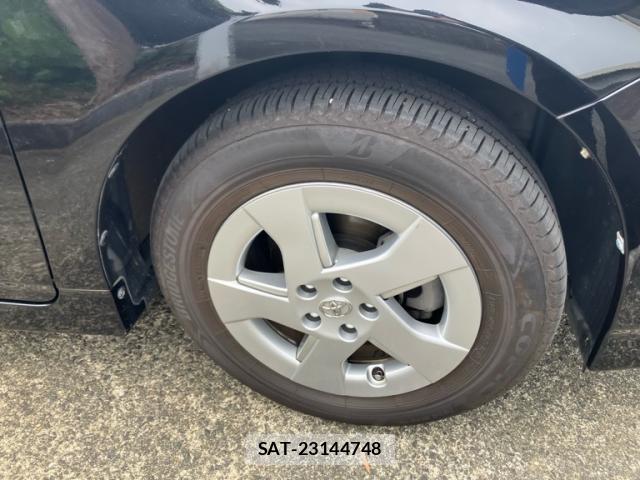 Toyota PRIUS 2010-02 8813458-2