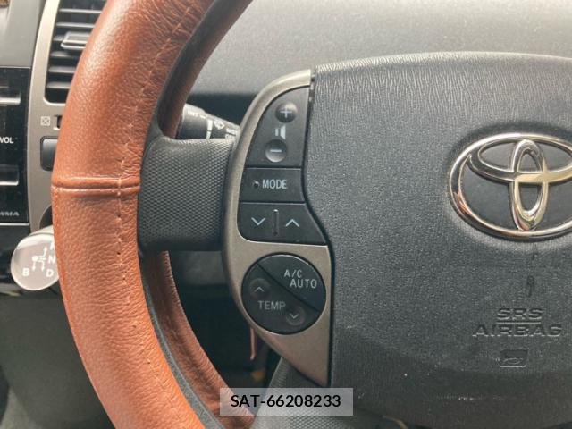 Toyota PRIUS 2007-09 8813464-11