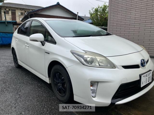 Toyota PRIUS 2011-12 8813466-0