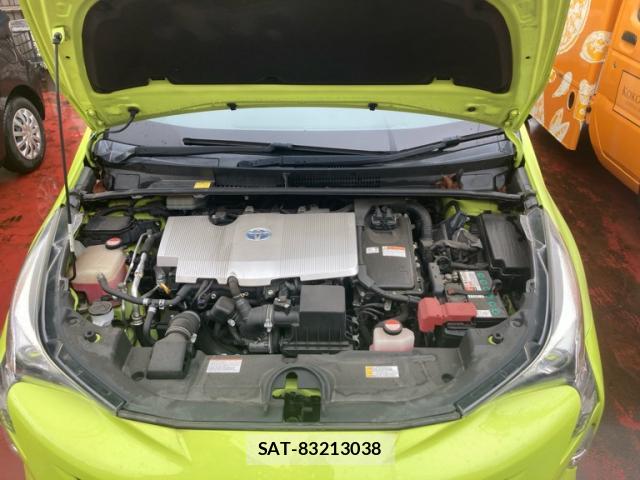 Toyota PRIUS 2016-03 8813487-11