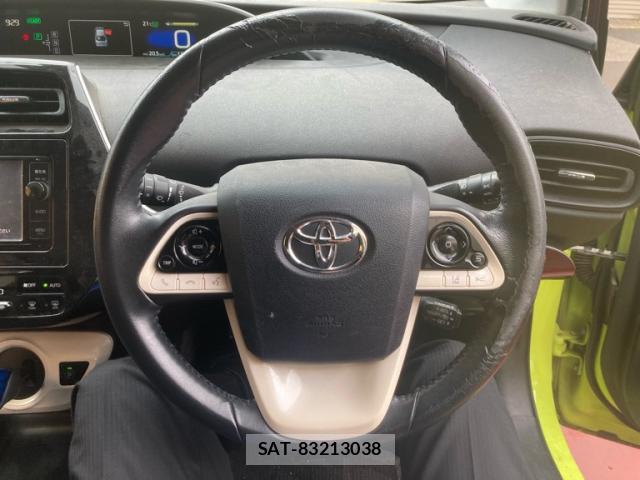 Toyota PRIUS 2016-03 8813487-6