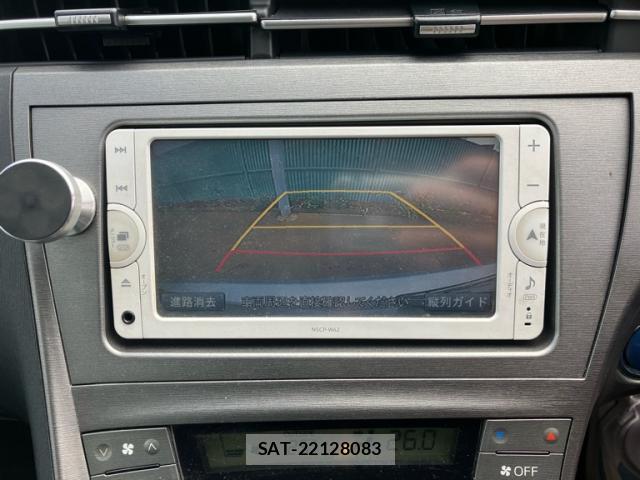 Toyota PRIUS 2012-12 8813543-16
