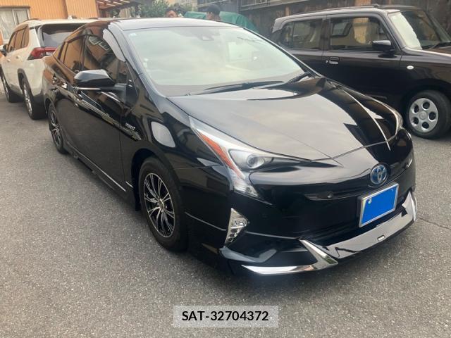 Toyota PRIUS 2017-11 8813553-0