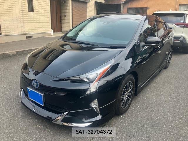 Toyota PRIUS 2017-11 8813553-1