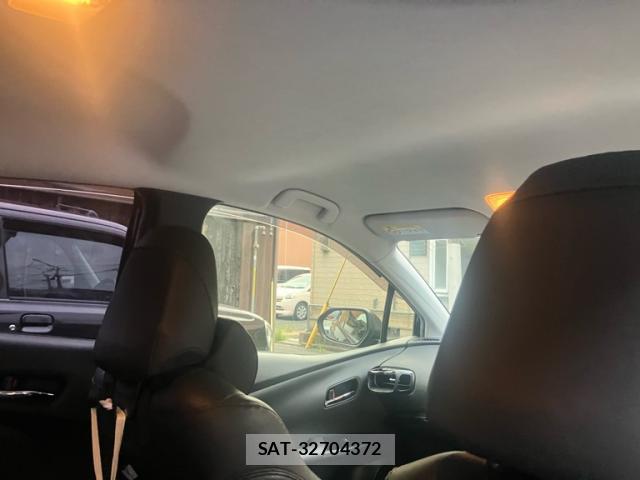 Toyota PRIUS 2017-11 8813553-14