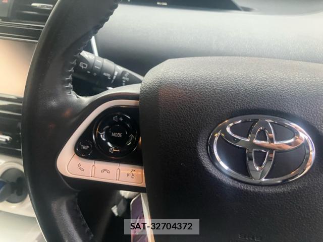 Toyota PRIUS 2017-11 8813553-17