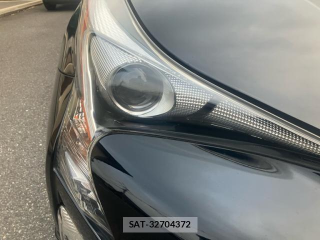 Toyota PRIUS 2017-11 8813553-3