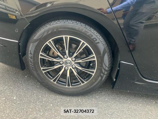 Toyota PRIUS 2017-11 8813553-7
