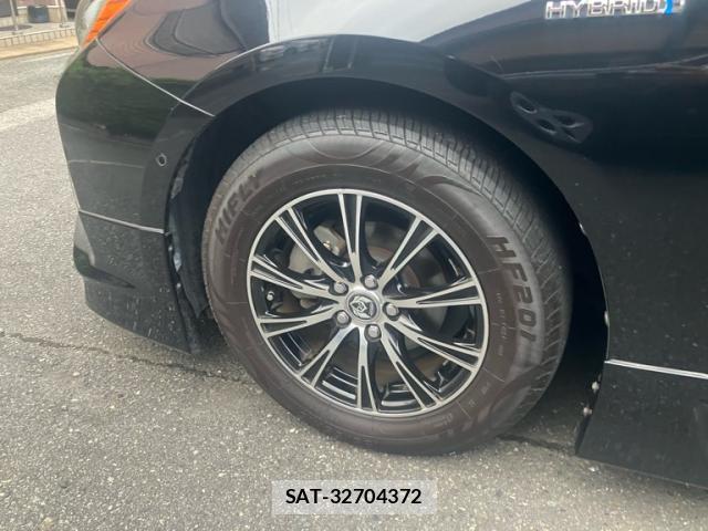 Toyota PRIUS 2017-11 8813553-9