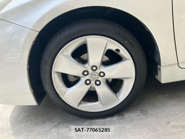 Toyota PRIUS 2010-06 8813575-13